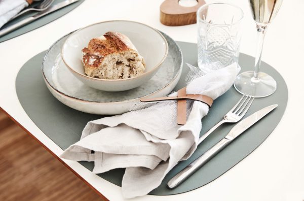 lind-dna-leren-placemat-pastel-groen-nordicliving