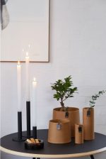 sfeerfoto zwarte kandelaars oohhx metalen kandelaar